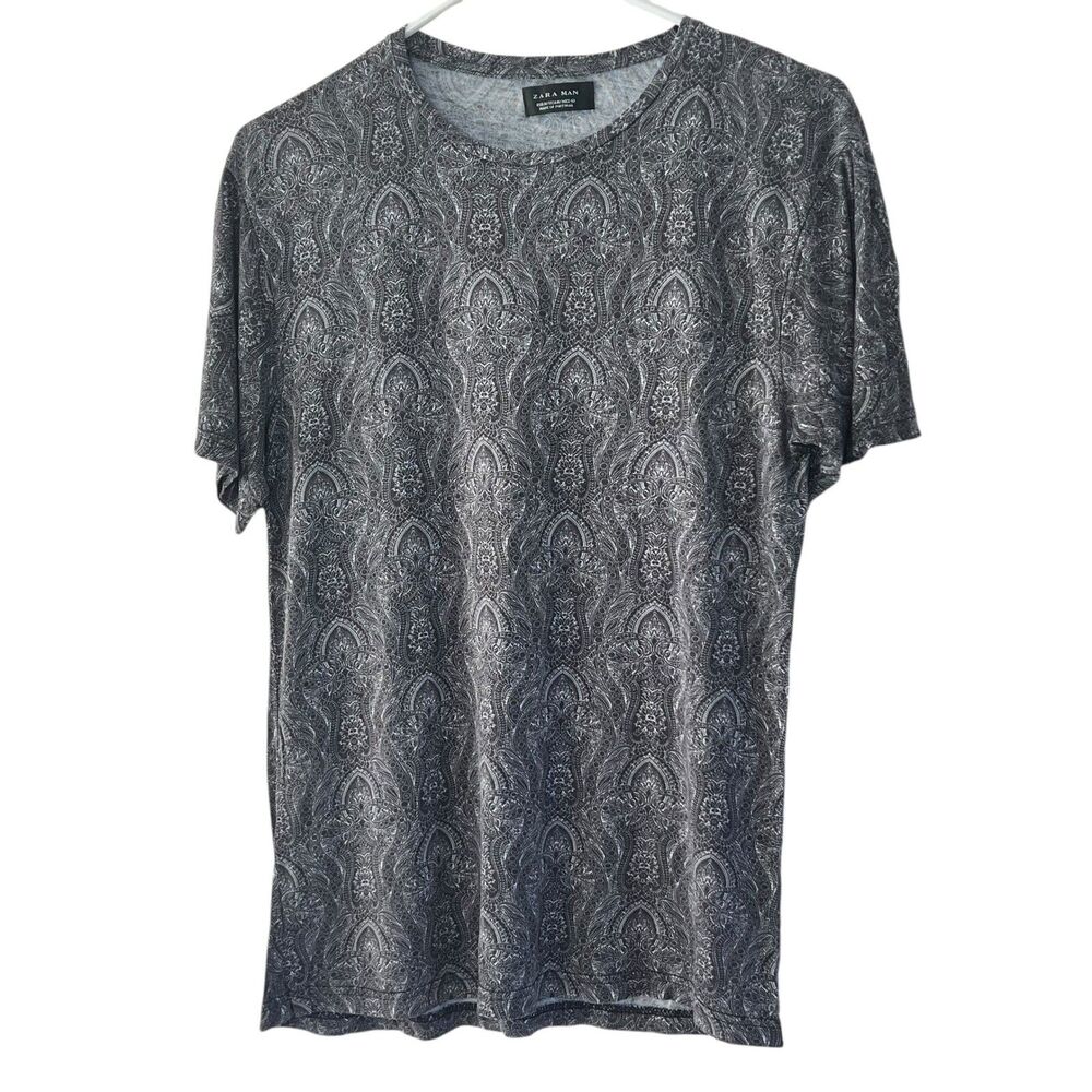 Zara Man T- Shirt Gray Paisley Size Medium Made in Portugal Stretch Summer